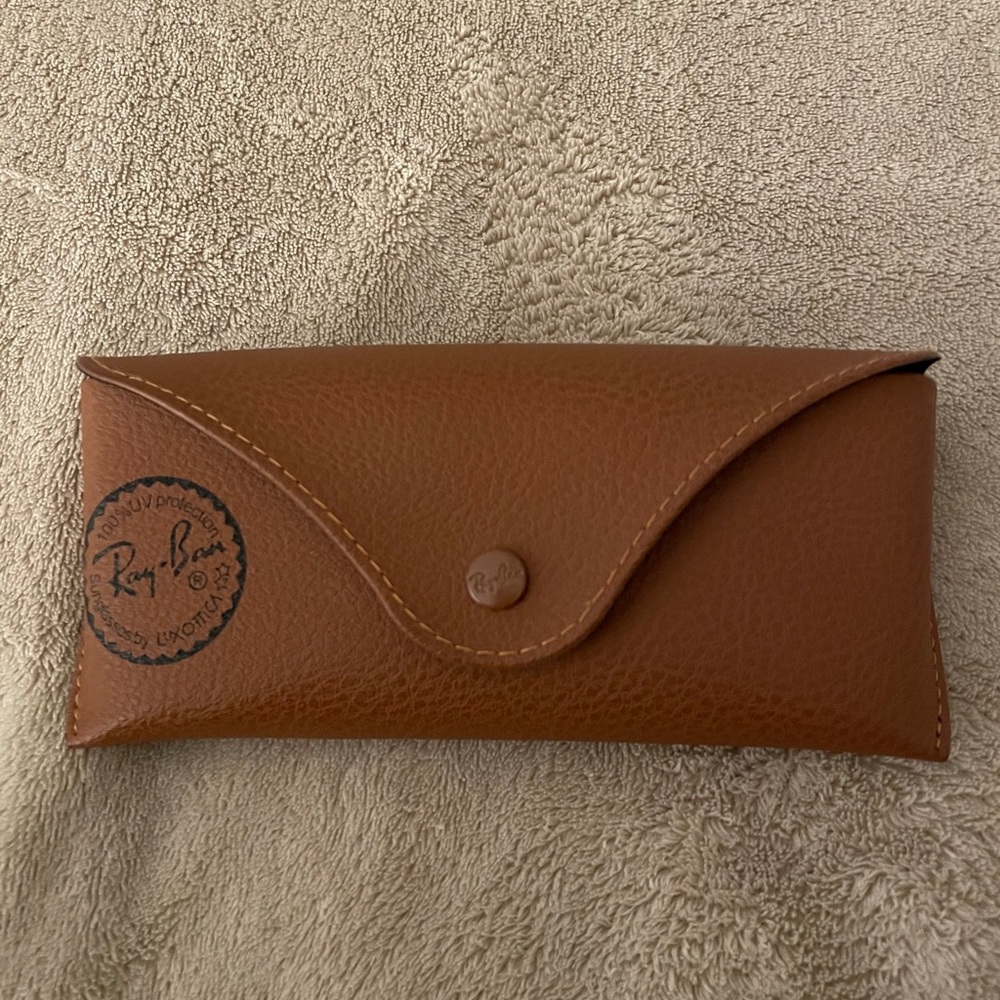 Ray-Ban unisex sunglasses